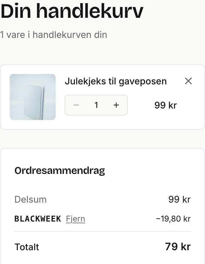 Handlekurven med BLACKWEEK og en egen linje for rabatten