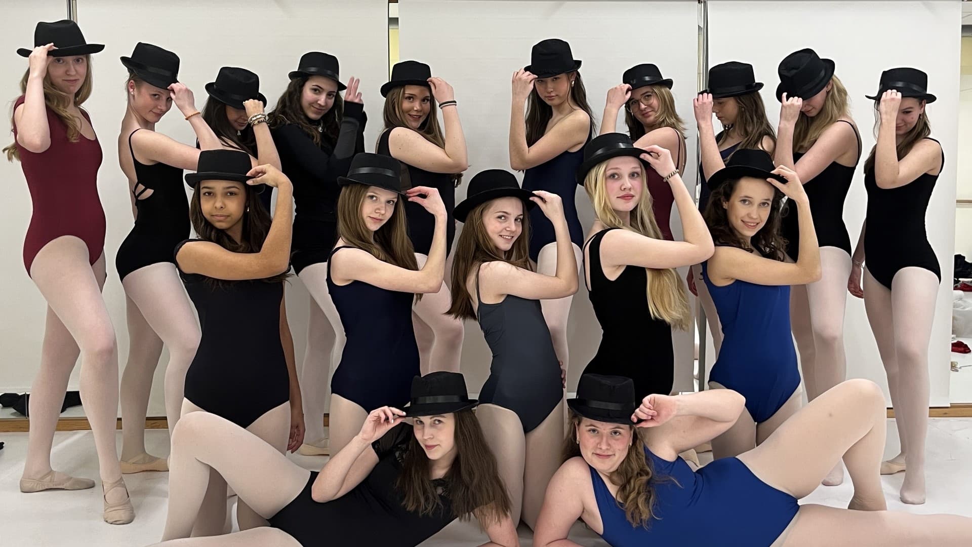Kjøp video av: Let's go to the musicals! Søndag 30. november 2025 Kl. 14:00